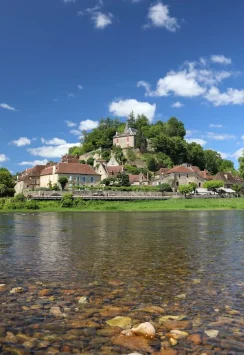 View of the village of Limeuil from the river
