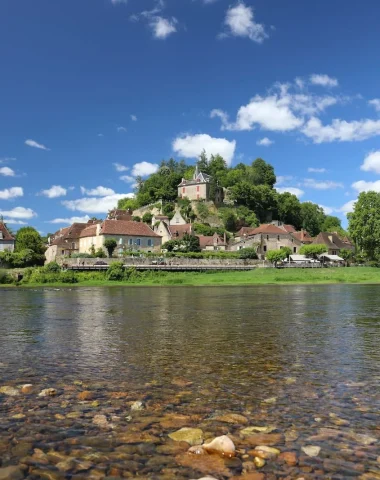 View of the village of Limeuil from the river